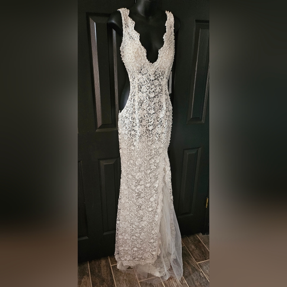 BABYONLINE WEDDING DRESS. Beautiful Beading. Beautiful Lace.